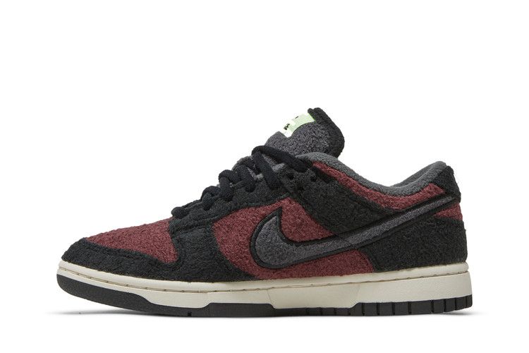 Nike Dunk Low SE Fleece Burgundy Crush - DQ7579-600