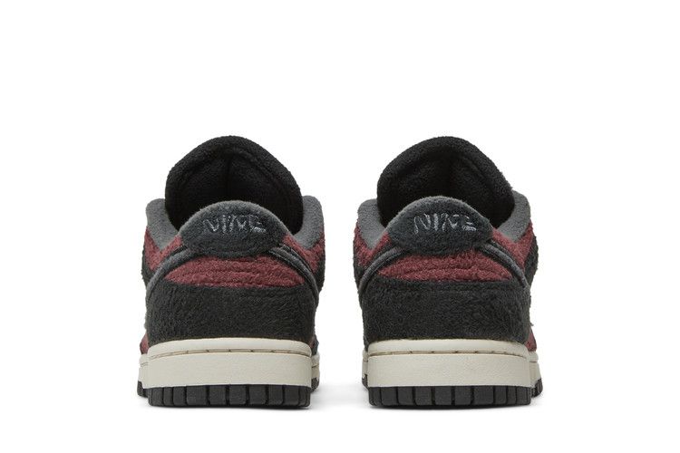 Nike Dunk Low SE Fleece Burgundy Crush - DQ7579-600