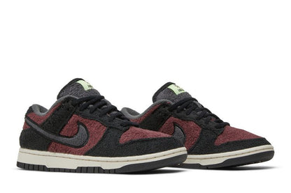 Nike Dunk Low SE Fleece Burgundy Crush - DQ7579-600