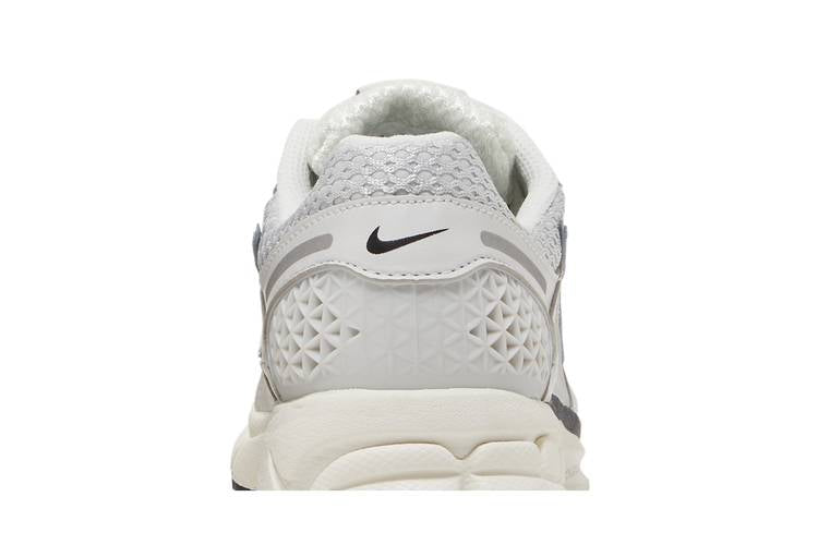 Nike Zoom Vomero 5 Photon Dust - FD0884-025