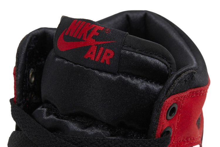 Air Jordan Air Jordan 1 Retro High OG Satin Bred - FD4810-061