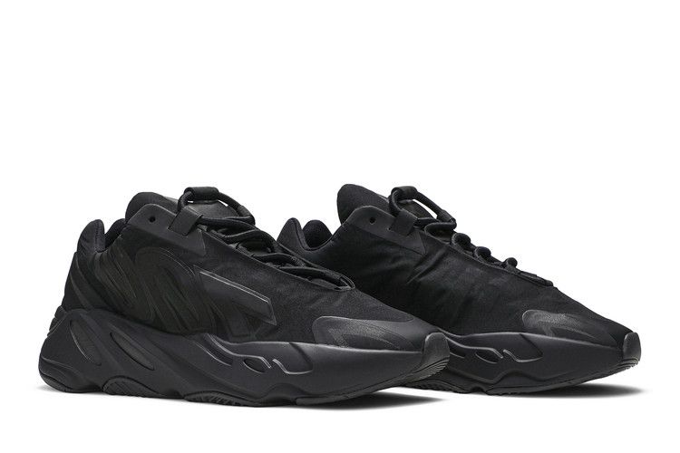 Adidas Yeezy 700 MNVN Triple Black - FV4440