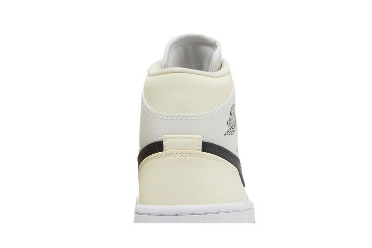 Air Jordan Air Jordan 1 Mid Coconut Milk - BQ6472-121