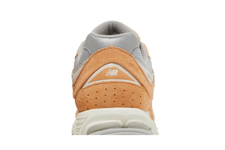 New Balance 2002R Sweet Caramel - M2002RHM