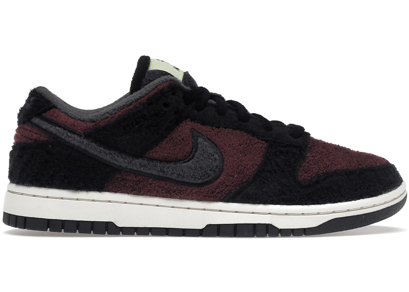 Nike Dunk Low SE Fleece Burgundy Crush - DQ7579-600