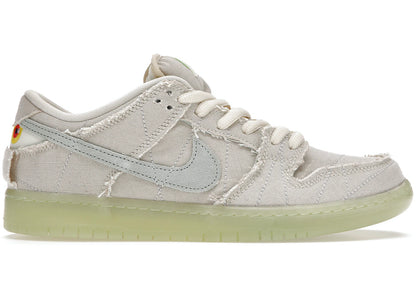 Nike SB Dunk Low Mummy - DM0774-111